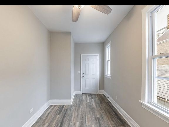 5th image of 3039 W 40th Pl #1