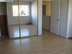 4th image of 3167 Summercreek Dr