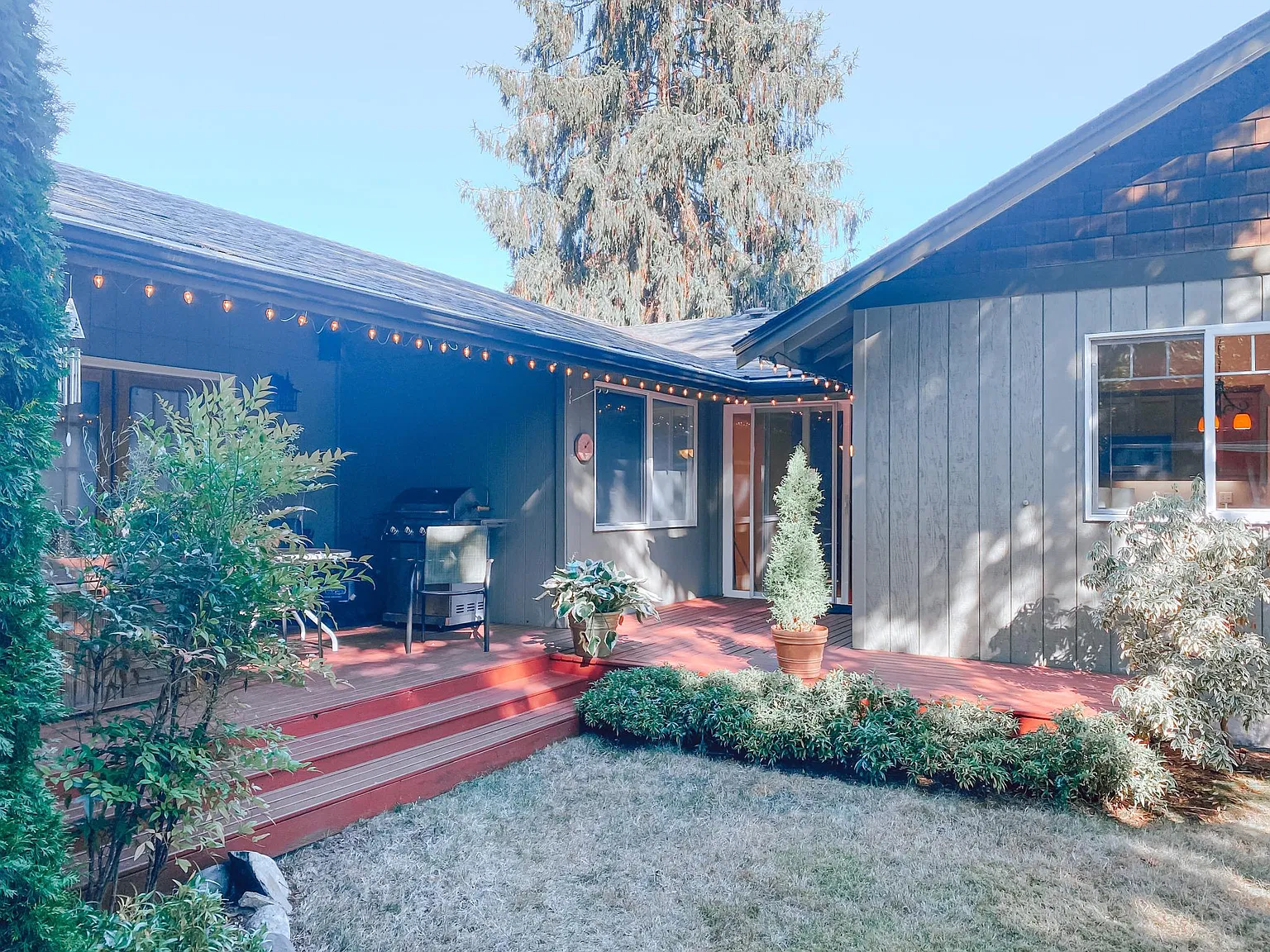 10810 NE 12th Pl — Photo 2