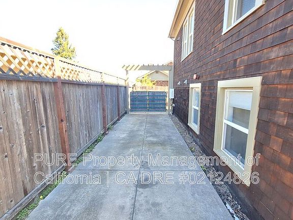 3rd image of 117 Payran St #A