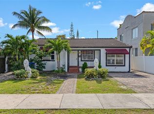 Vedado, Miami, FL 33145