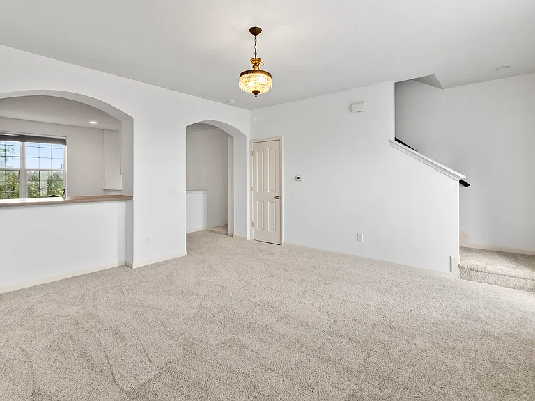 12683 White Chapel Cir — Photo 36