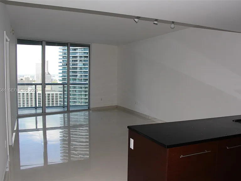 465 Brickell Ave — Photo 15
