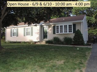 89 Bairdcrest Rd, Springfield, MA 01118