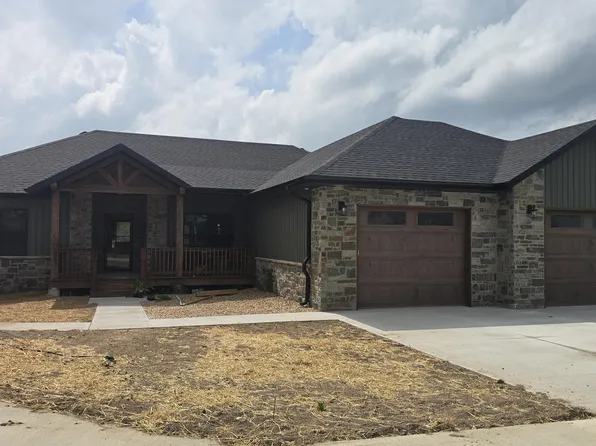 1967 Thomas Road, Norwood, MO 65717
