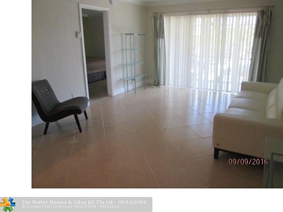 3rd image of 3040 NE 16th Ave APT A212
