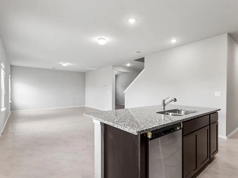 4909 Sea Salt Dr — Photo 12