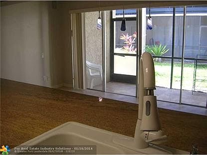 3rd image of 5248 NE 6th Ave #B32