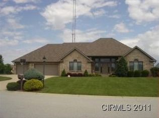 2316 Walton Lake Dr, Kokomo, IN 46902