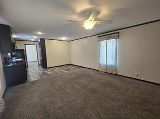 1121 Forest Ct, Columbus, MI 48063
