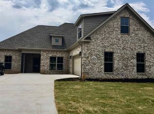 4213 Ruby Pointe Dr SE, Decatur, AL 35603