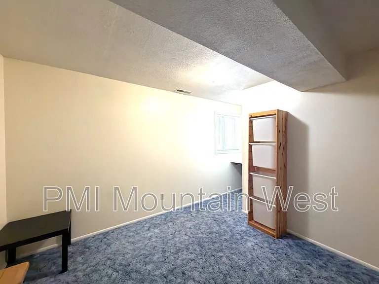 1020 E 1275 N — Photo 21