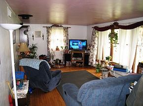 2nd image of 1039 Lake Park St