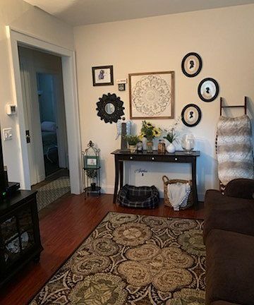 3rd image of 16 Stratford Ave