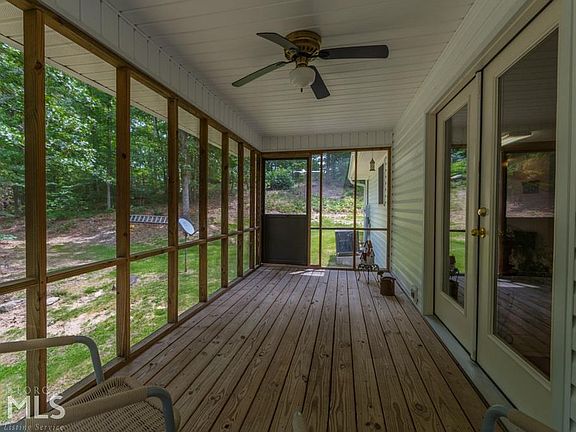 5th image of 391 Buena Vista Ext