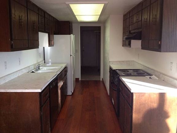 Living/Dining Area