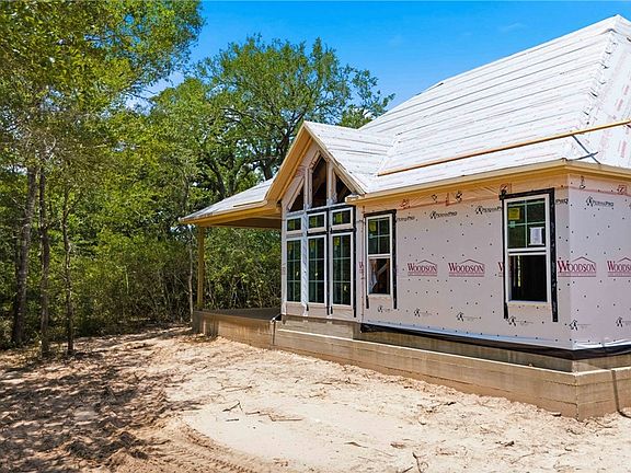 4th image of 4617 Sawgrass Dr