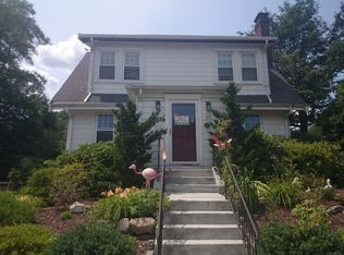 69 Bourne St, Jamaica Plain, MA 02130