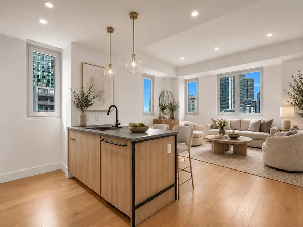 42-02 Crescent St Unit 12C, Long Island City, NY 11101
