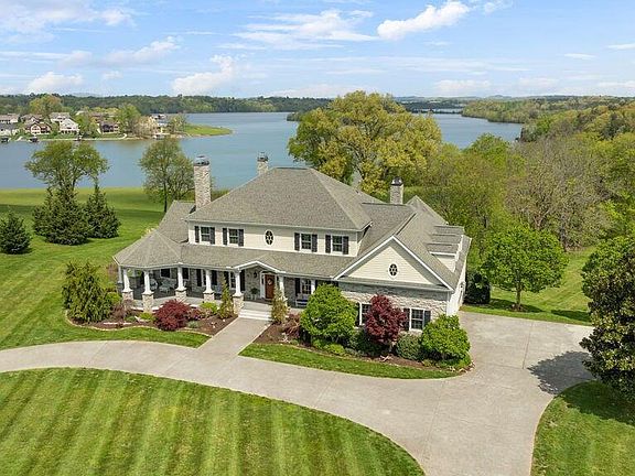 2nd image of 150 Thunder Rd