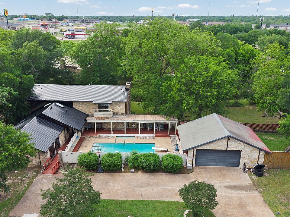 1st image of 614 Mink Dr