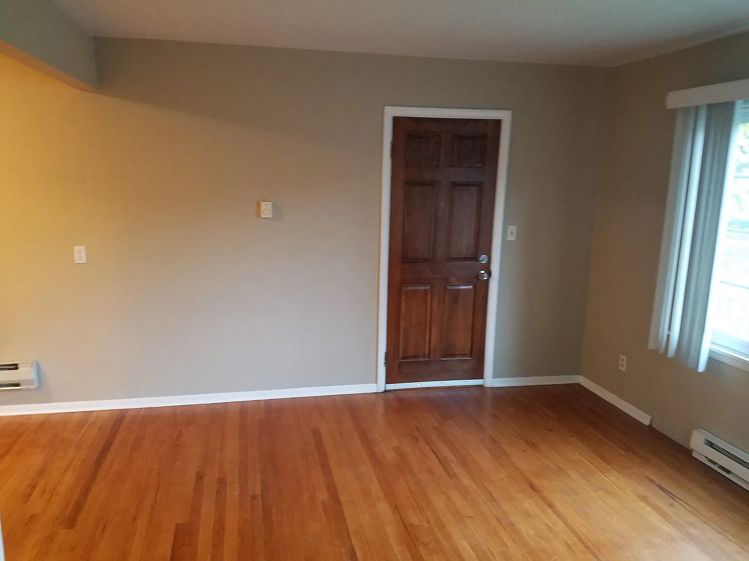 1 bed, 600 sqft, $1,025 — Photo 2