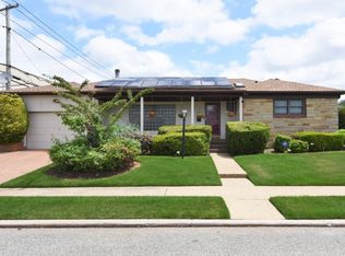 142 Haddon Rd, New Hyde Park, NY 11040