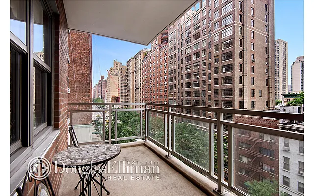 Sold by Douglas Elliman | media 27