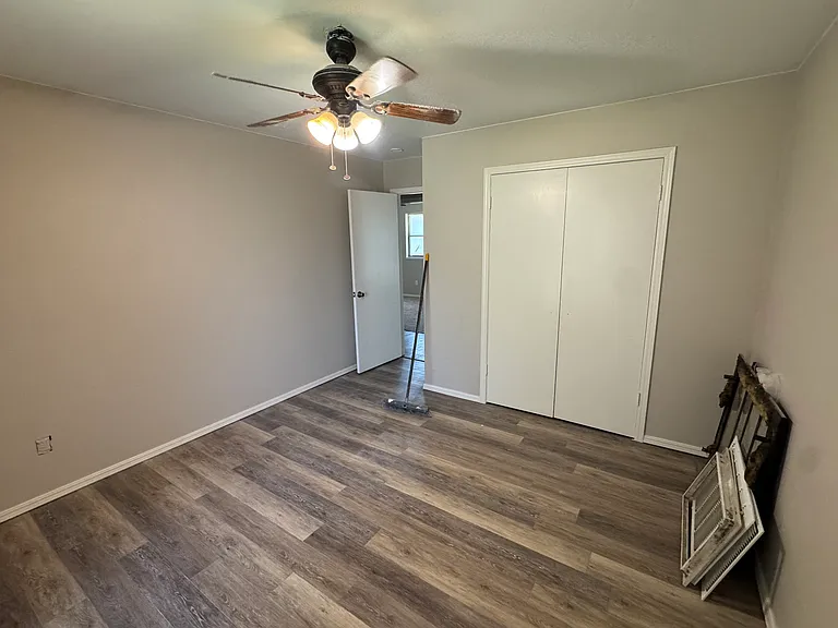 2618 Richardson Dr — Photo 10