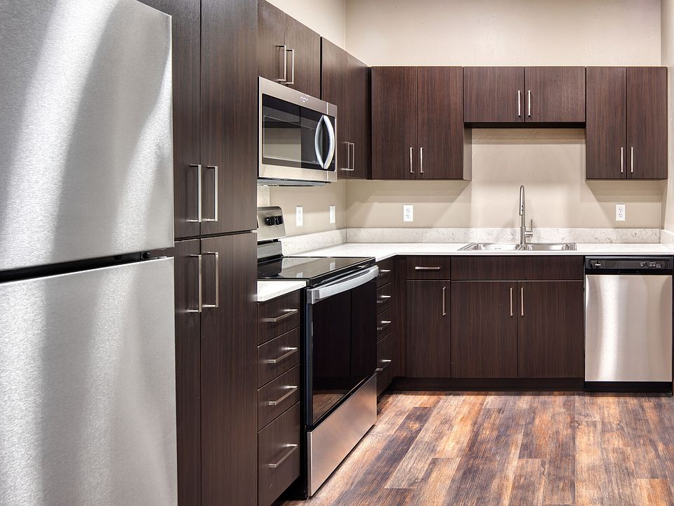 1st image of 550 W Broadway Ave #2124
