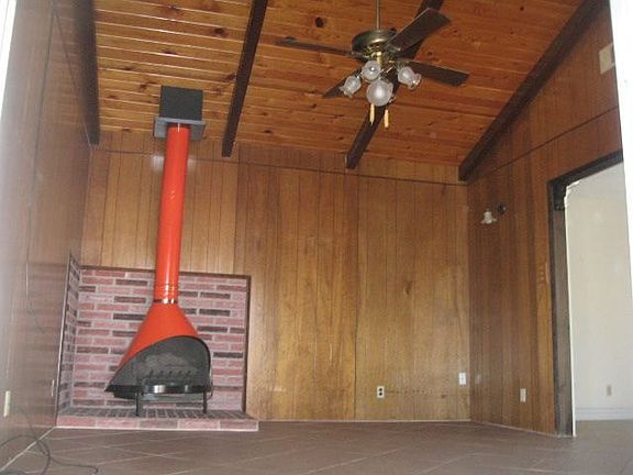 4th image of 808 N Palisade Dr