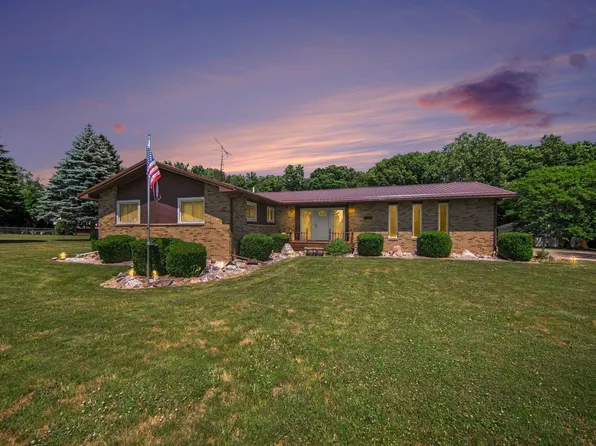 4555 Clinton Rd, Jackson, MI 49201