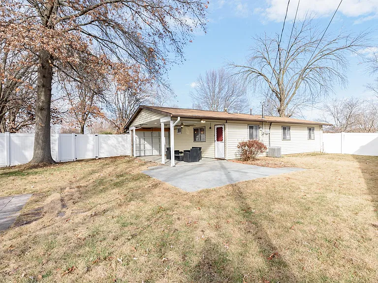 526 Impala Ln — Photo 24