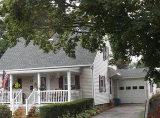 129 Mill St, Worcester, MA 01603