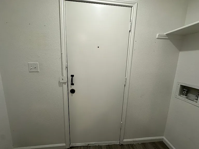 551 Stonewall Way — Photo 12