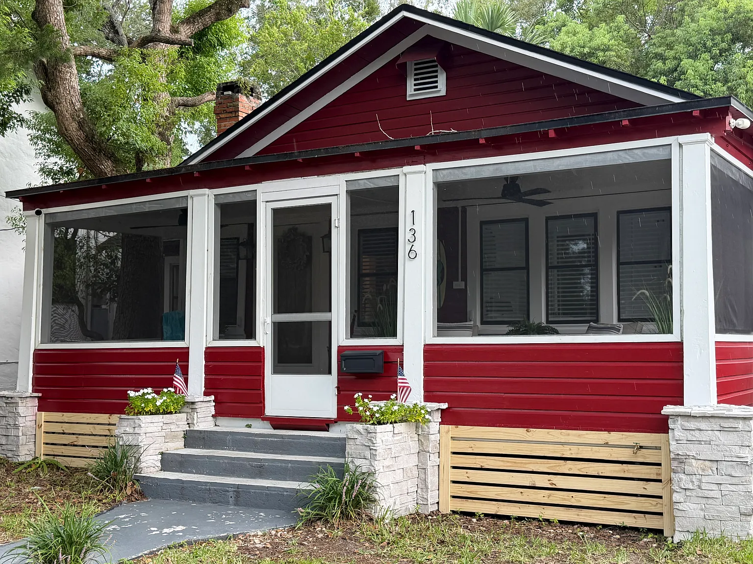 3 bed, 1003 sqft, $3,200 — Photo 2