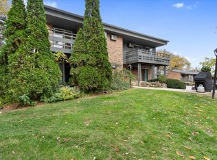 Charing Cross Station, Middleton, WI 53562