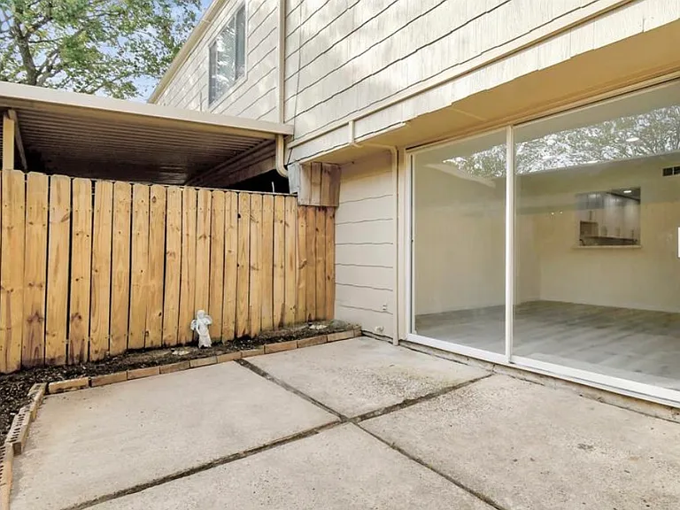 7849 Leonora St — Photo 13