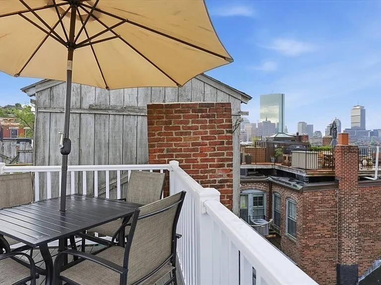 6 Goodwin Pl #4 — Photo 18