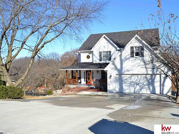 3rd image of 8930 Cass Cir