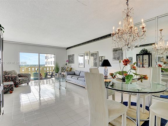 3rd image of 4330 Hillcrest Dr APT 807
