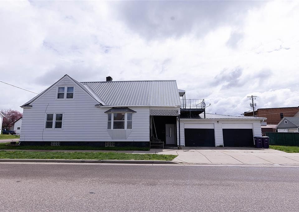 1st image of 23743 Adams Street