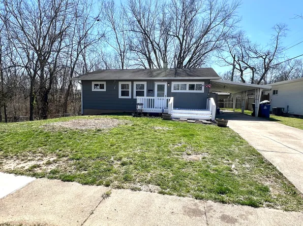 1010 Hillcrest Dr, Greencastle, IN 46135