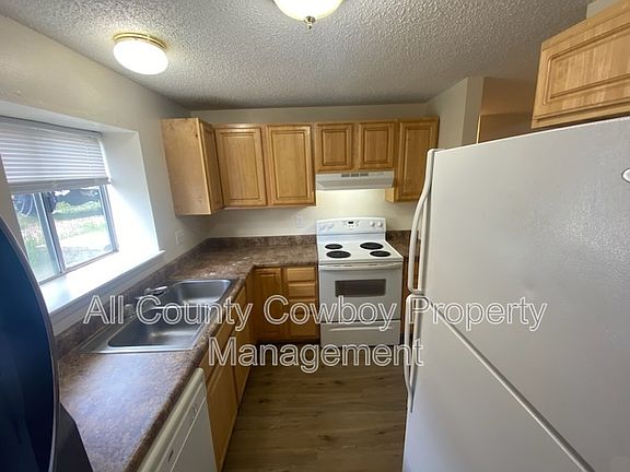 2nd image of 704 Ferris Ct #3