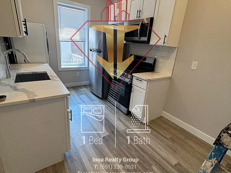 863 Pavonia Ave #12 — Photo 2