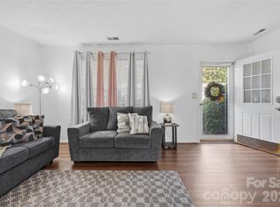 9678 Old Gate Dr, Matthews, NC 28105