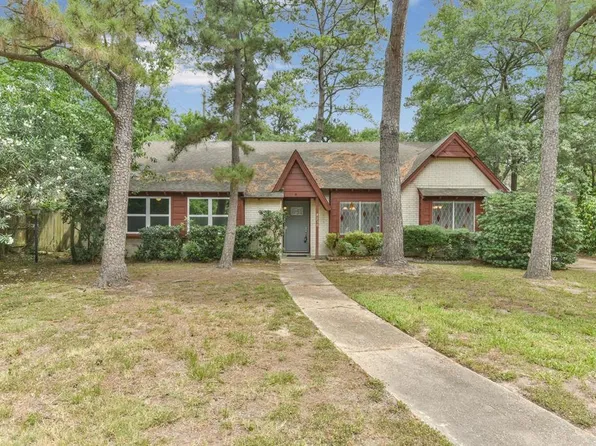 8230 Coolshire Ln, Houston, TX 77070