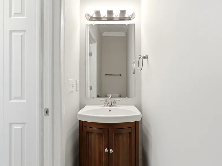 396 E Mithoff St — Photo 19