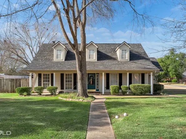 2119 Surrey Ln, Bossier City, LA 71111