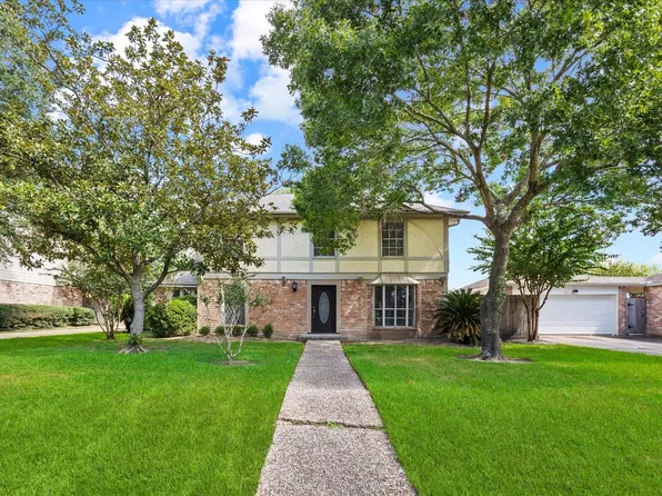 2035 Briarlee Dr, Houston, TX 77077